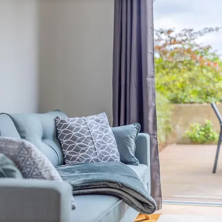 Design In Der Altstadt Mit Terrasse Und Fantastischem Ausblick *