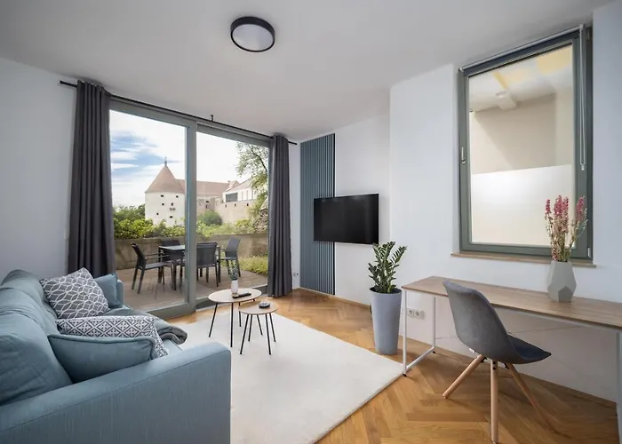 Design In Der Altstadt Mit Terrasse Und Fantastischem Ausblick 아파트 바우트젠