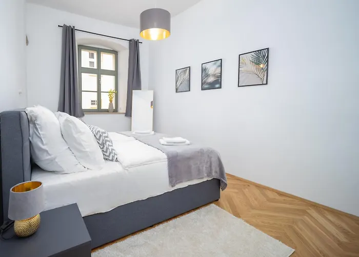 Design Apartment In Der Altstadt Bautzen Mit Terrasse Und Fantastischem Ausblick * Budziszyn